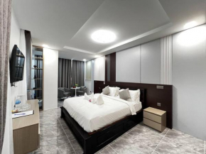 The Palace Suites Residence